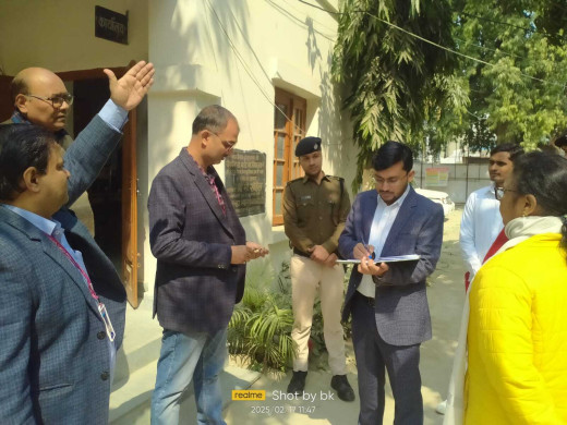 जिला प्रशासन ने मैट्रिक परीक्षा केंद्रों का किया निरीक्षण